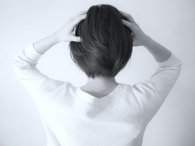 顔の脂肪注入で後悔する失敗パターン6選！後悔しないための対策も紹介【医師監修】
