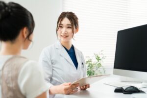 顎下脂肪吸引の名医を見極める方法を解説！カウンセリング前のチェック項目・失敗しない医師の選び方も紹介